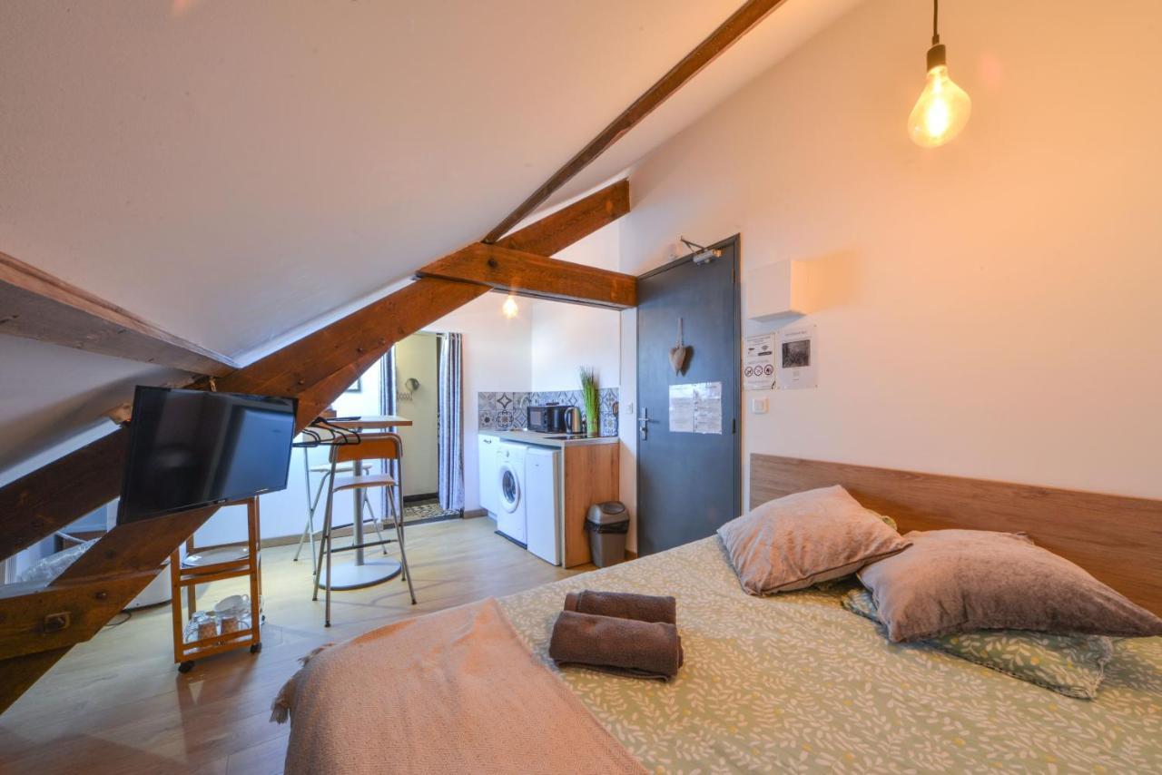 Velours & Balneo Apartment แซงต์-นาแซร์ ภายนอก รูปภาพ