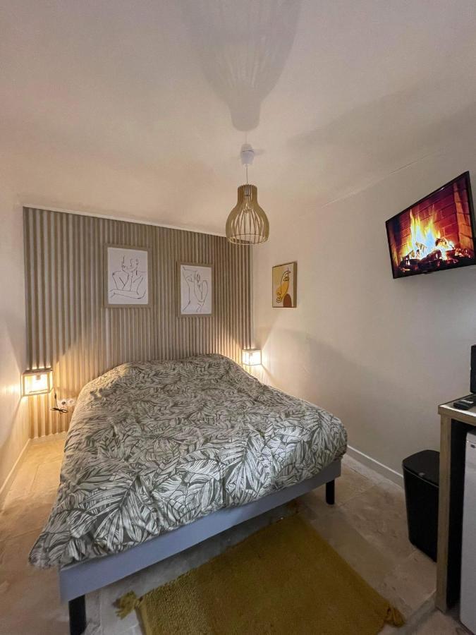 Velours & Balneo Apartment แซงต์-นาแซร์ ภายนอก รูปภาพ