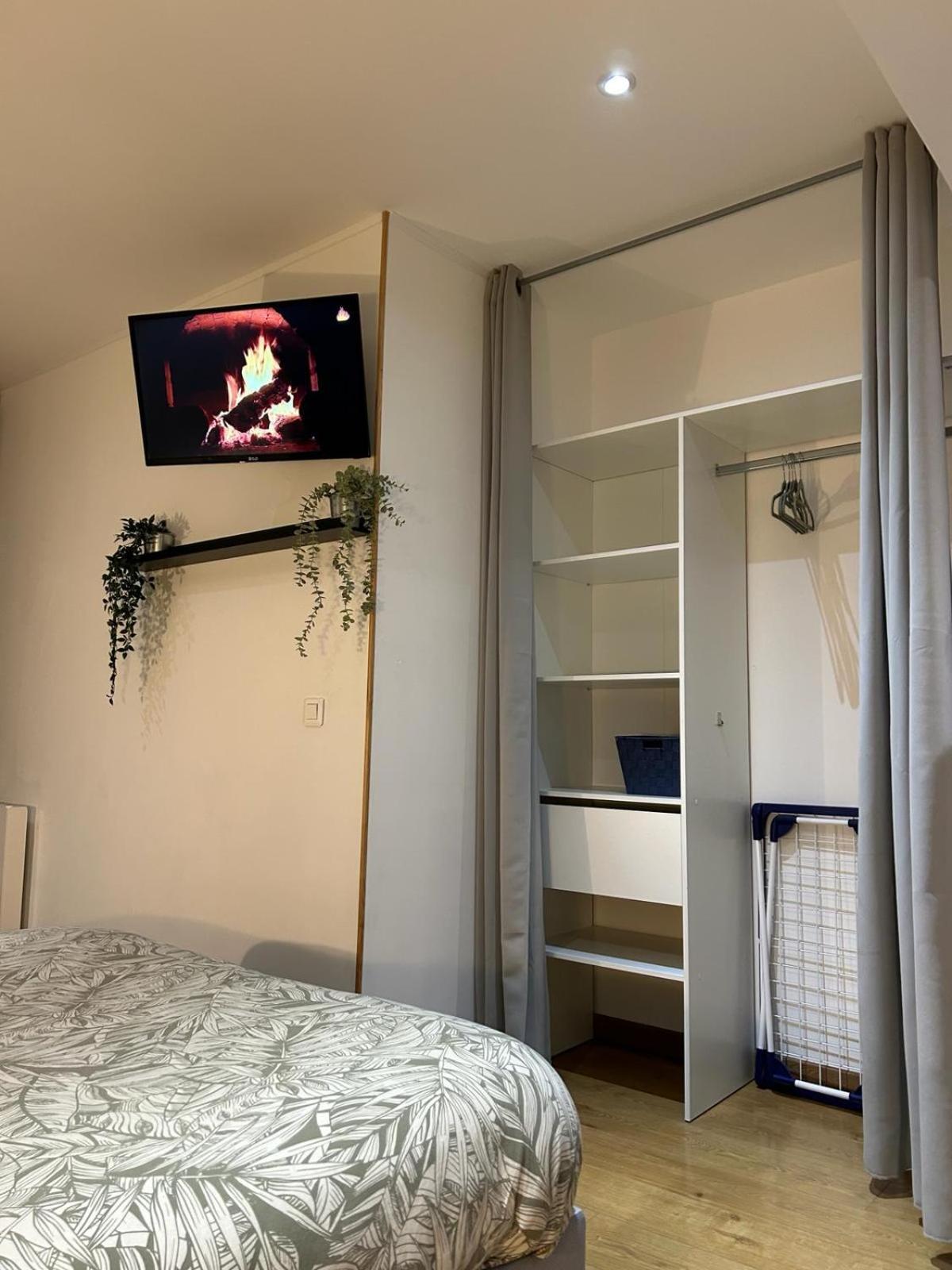 Velours & Balneo Apartment แซงต์-นาแซร์ ภายนอก รูปภาพ