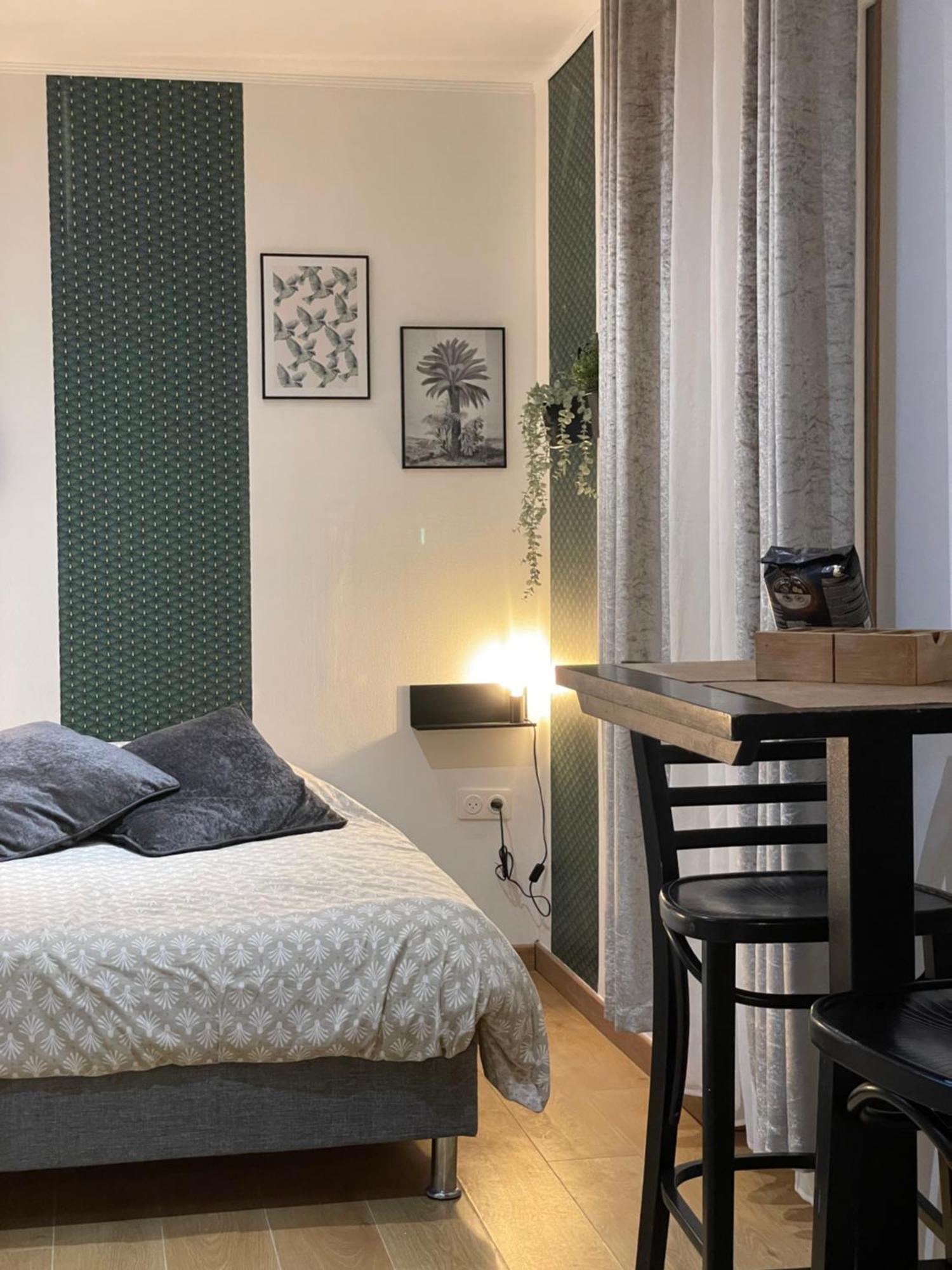 Velours & Balneo Apartment แซงต์-นาแซร์ ภายนอก รูปภาพ